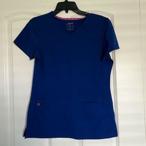 Heart soul scrub top size small.